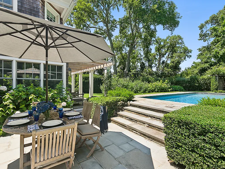 35 Harris Ln — Photo 4