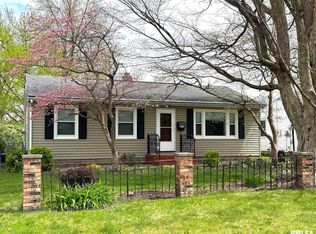 821 Lawrence Ave, Galesburg, IL 61401