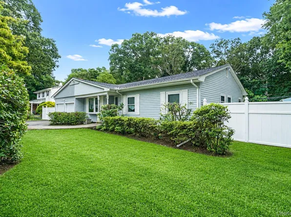 12 Beecher Street, Coram, NY 11727