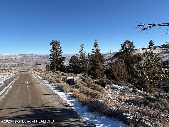 4th image of 107 Soda Springs Dr