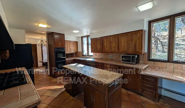 15 Upland Rd — Photo 18
