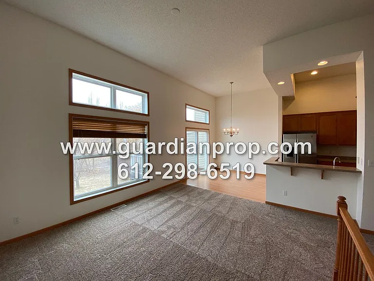 15435 Foster Dr N — Photo 1