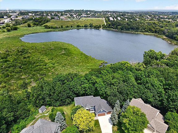 5th image of 3122 Shady Cove Point NW
