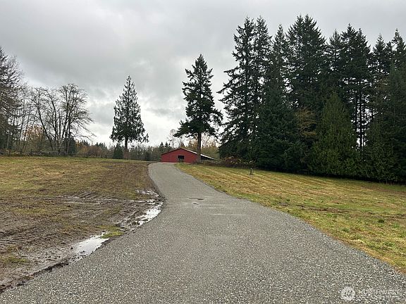 5th image of 28915 3rd Avenue NE