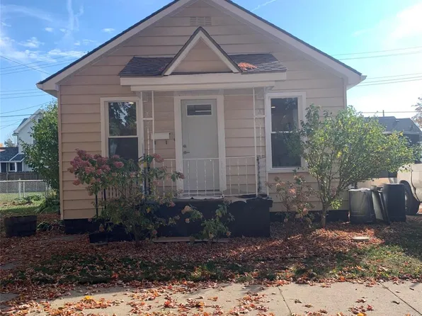 234 N Elizabeth St, Marine City, MI 48039