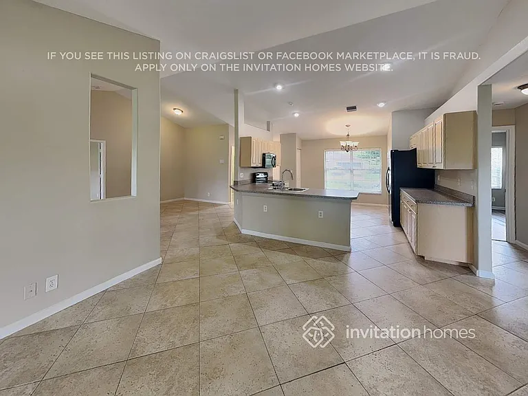 1891 Tulip Ln — Photo 6