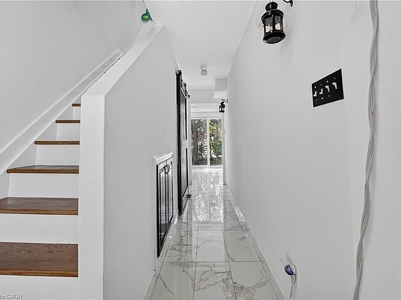 3rd image of 6 Ellerslie Rd