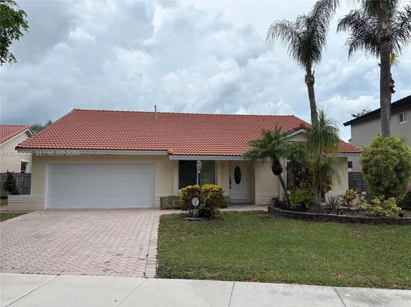 9377 SW 212th Ter, Cutler Bay, FL 33189