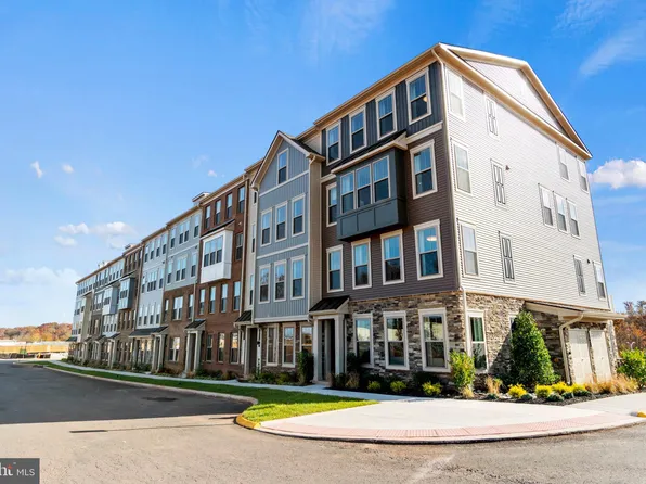 1305A Styron St, Manassas Park, VA 20111