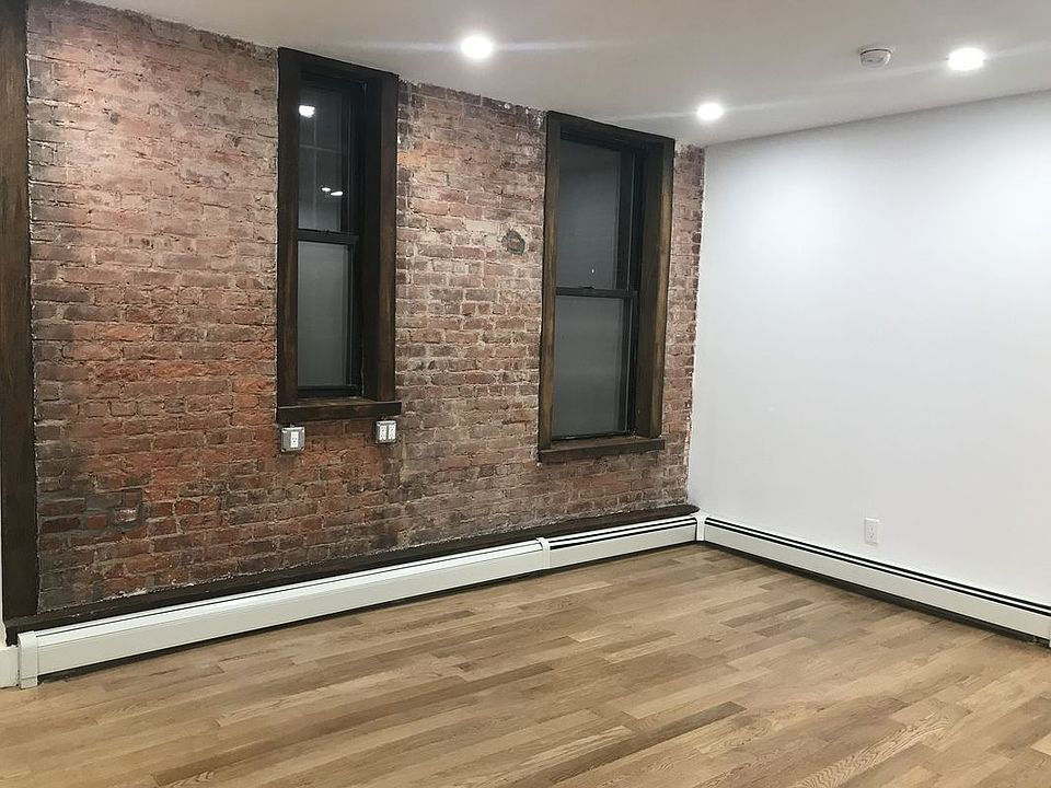 2nd image of 1273 Pacific St APT 3C