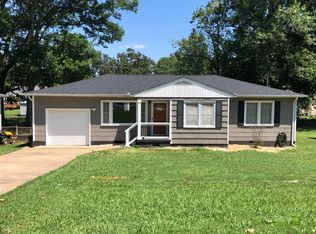 35 Polk Cir, Fort Oglethorpe, GA 30742