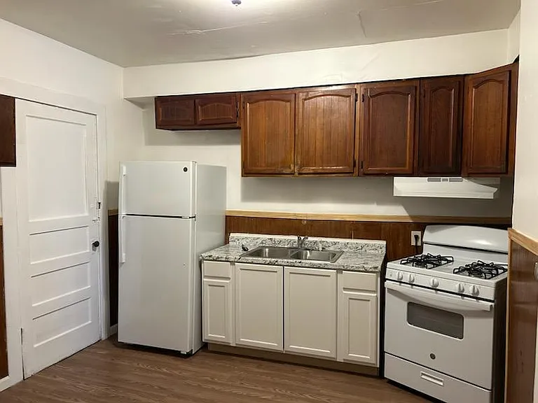 707 Willis Ave #1 — Photo 16