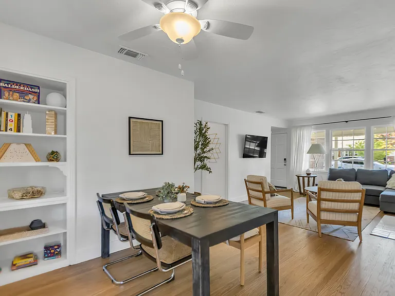 1539 Maryland Ave — Photo 17