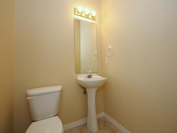3rd image of 14413 Cabana East St