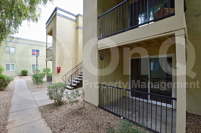 1st image of 740 W Elm St Unit 142