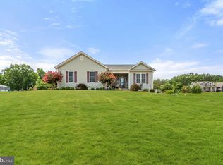 30 Landing Ln, Middletown, VA 22655