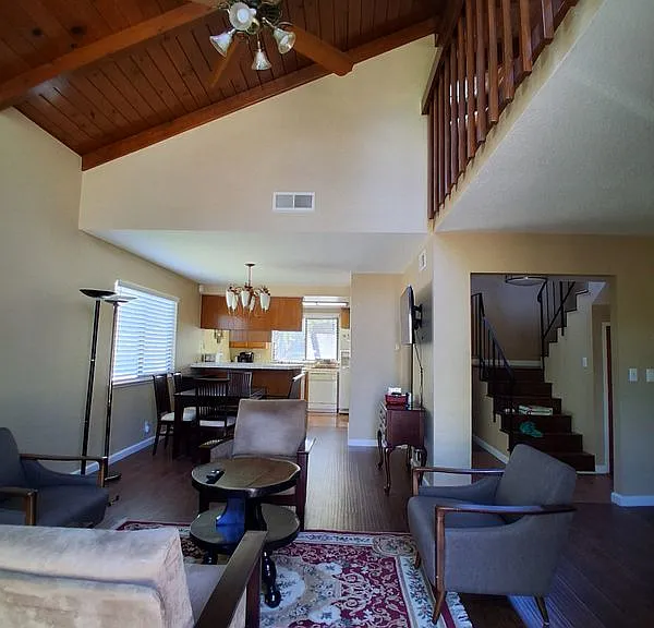 1127 Rosa Del Rio Way — Photo 5