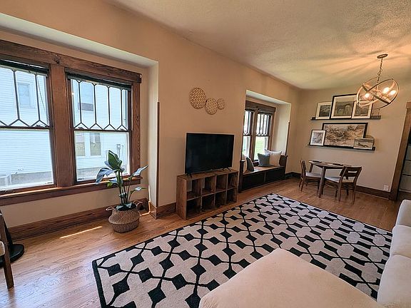 Large Livingroom