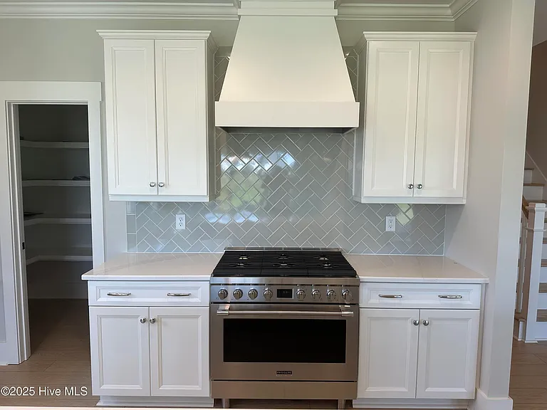 3210 Calusa Cv — Photo 8