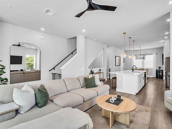 4th image of 2851 1ST AVENUE S