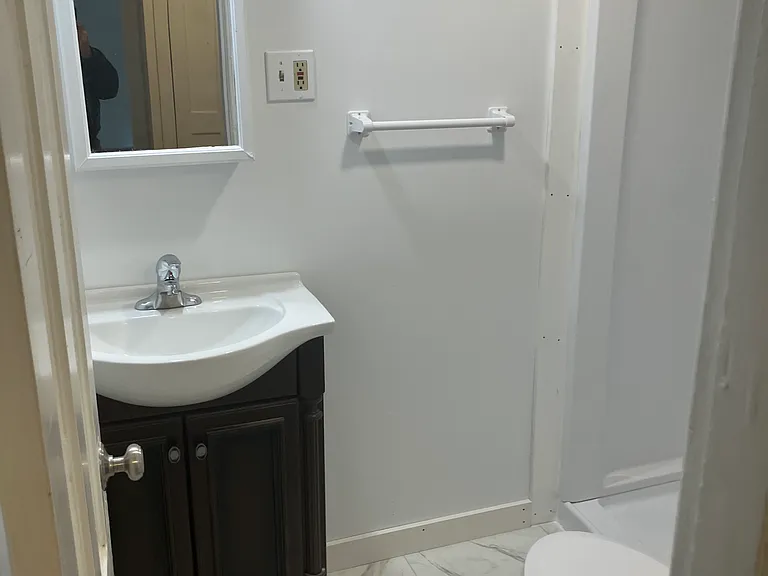 11 Pleasant St #4 — Photo 7