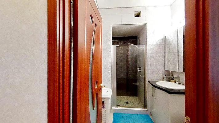 Sold by Remax Edge | media 13