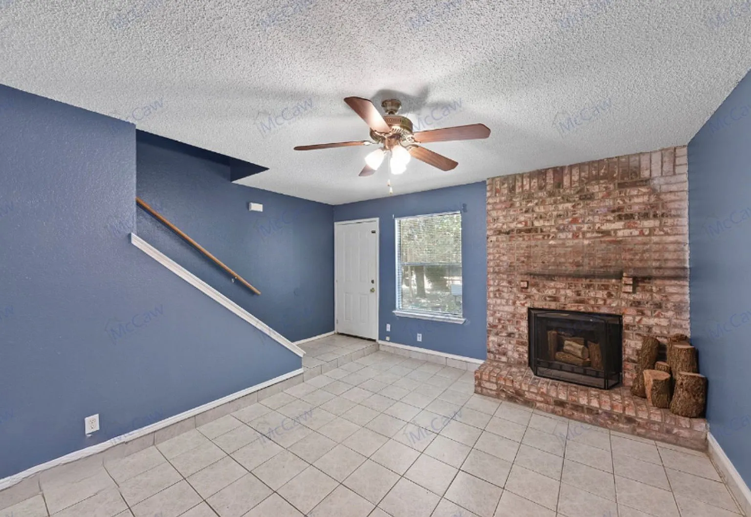 2 bed, 1.5 bath, $1,400 — Photo 2