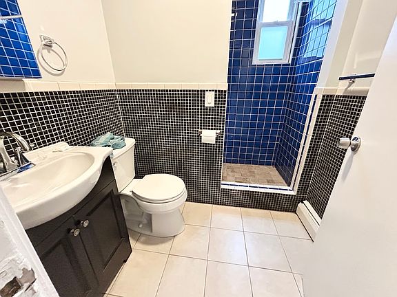 2nd image of 10 Oakland St #8