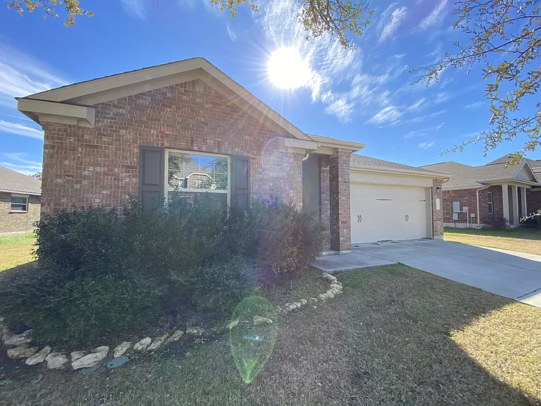 828 Hillrose Dr — Photo 20