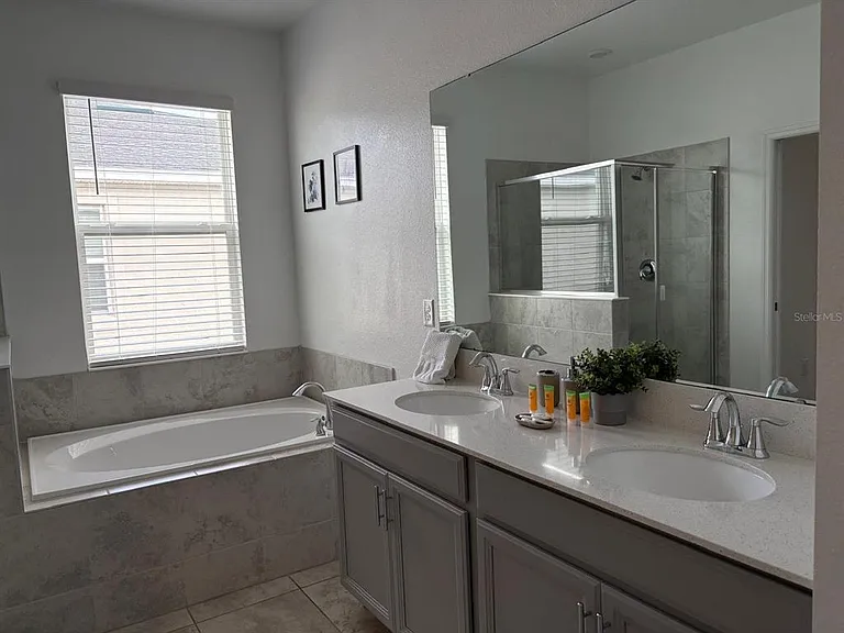 993 Splash Shot Pl — Photo 16