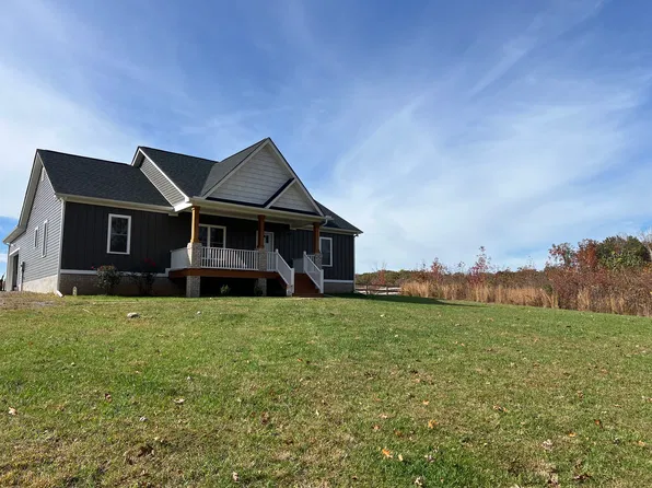 4515 Broad Street Rd, Gum Spring, VA 23065
