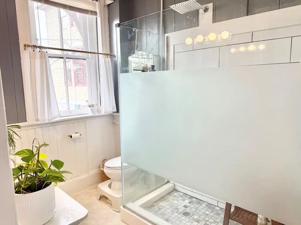 811 Main St #3