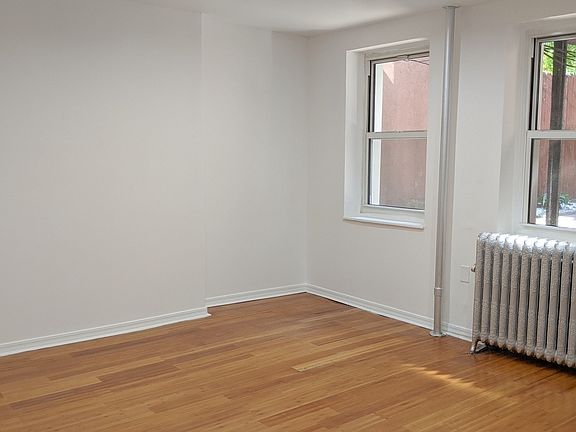 4th image of 280 Lafayette Ave #A