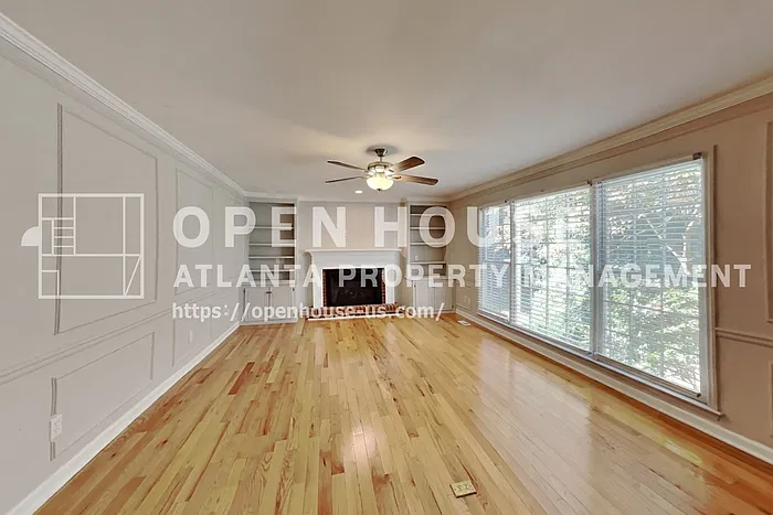 4 bed, 2.5 bath, 3048 sqft, $2,740 — Photo 4
