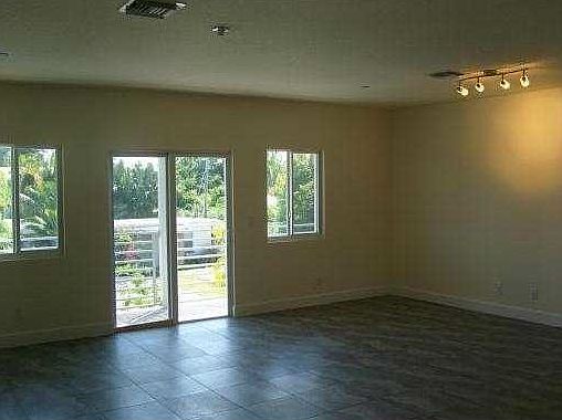 2nd image of 609 NW 28th St