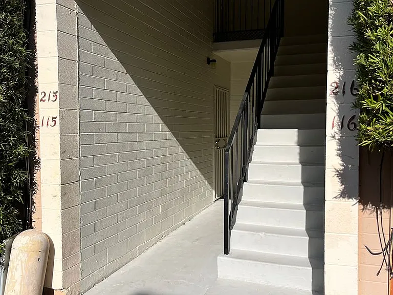 Catalina View Apartments — Photo 88