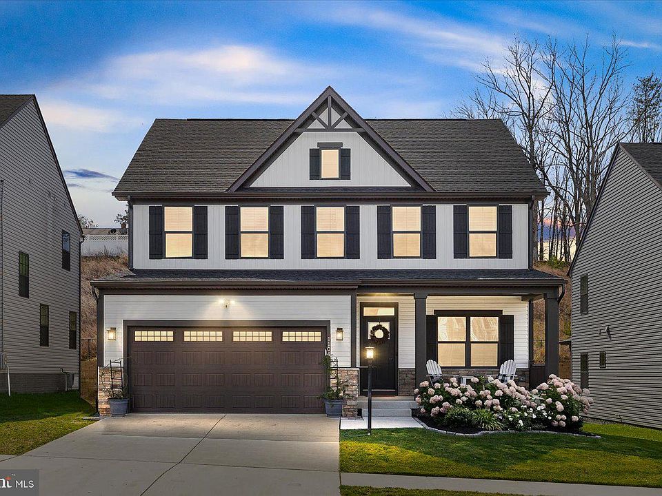 1st image of 1104 City View Ln