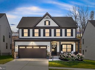 1104 City View Ln, Fredericksburg, VA