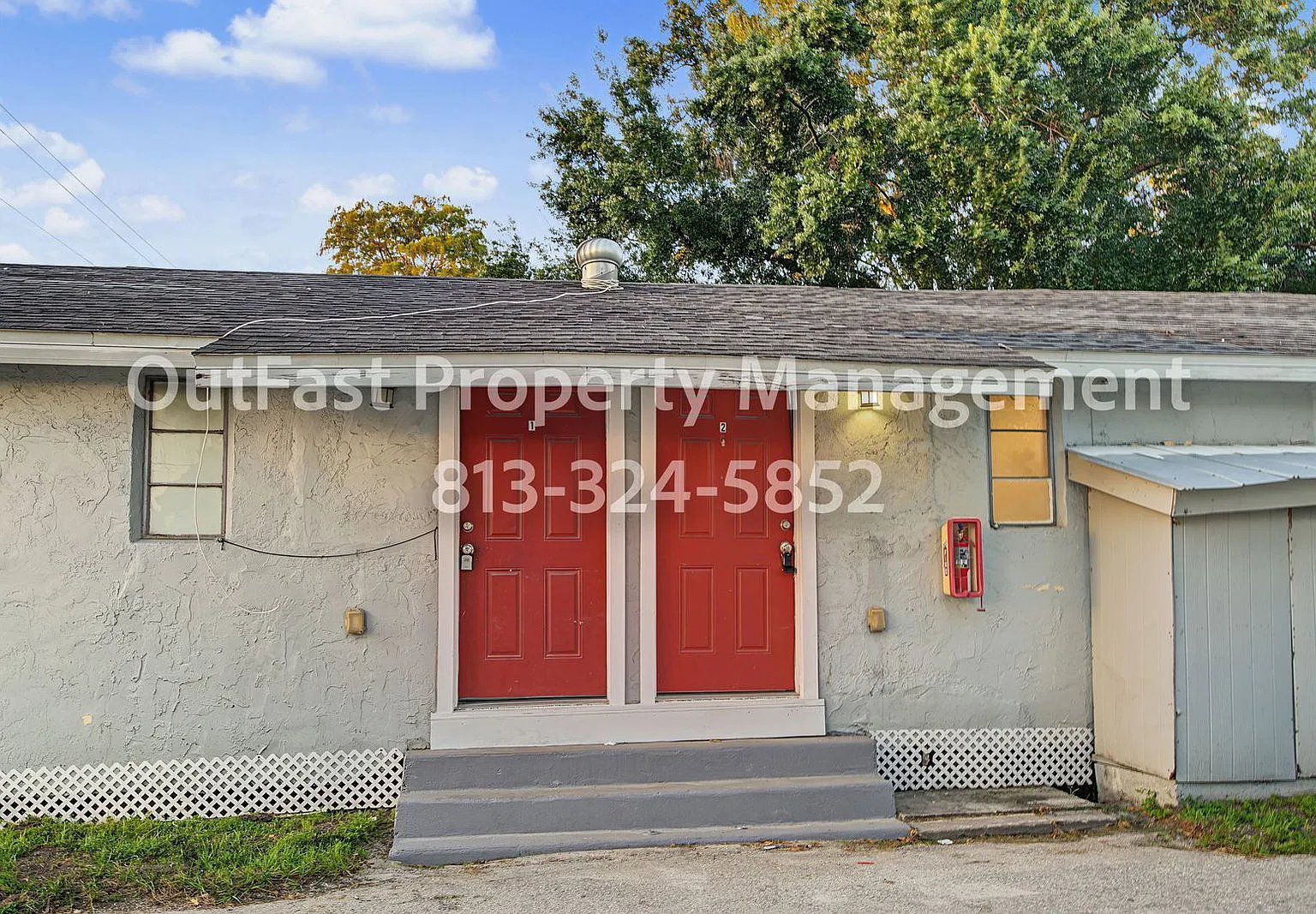 4611 N Hubert Ave — Photo 1
