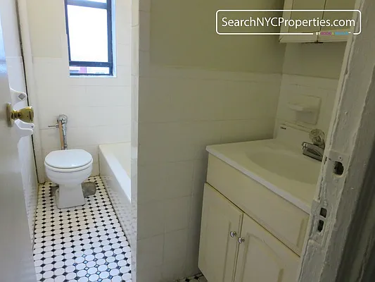 Rented by Book A Broker | media 14