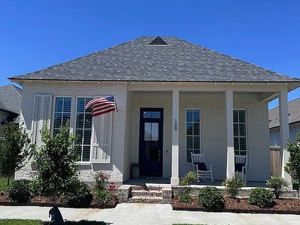108 Hedgemoore Ct, Youngsville, LA 70592