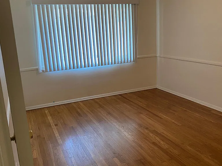 1221 Franklin St #3 — Photo 5