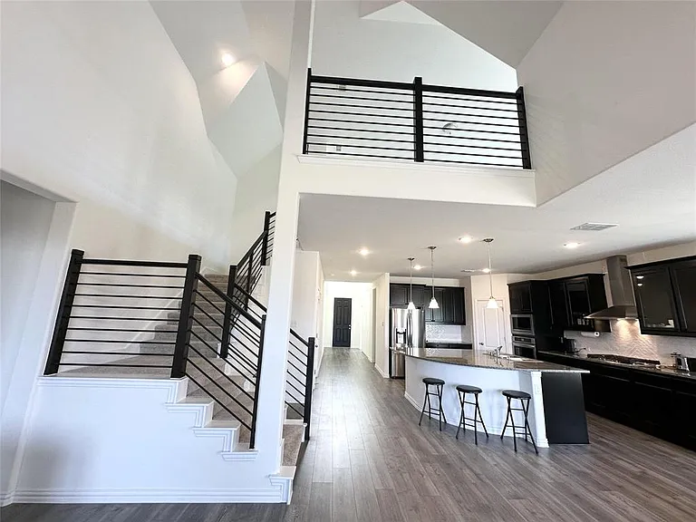 1225 Indianola Trl — Photo 2