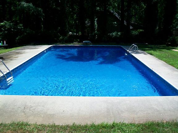 5th image of 629 Chimney Hill Cir S