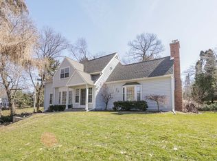 1525 Sumac Dr, Madison, WI 53705