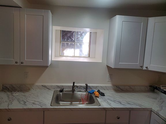 4th image of 43 Pine St #1