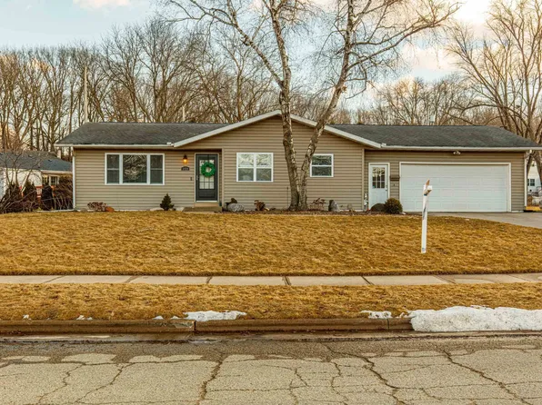5029 Ironwood Dr, Madison, WI 53716