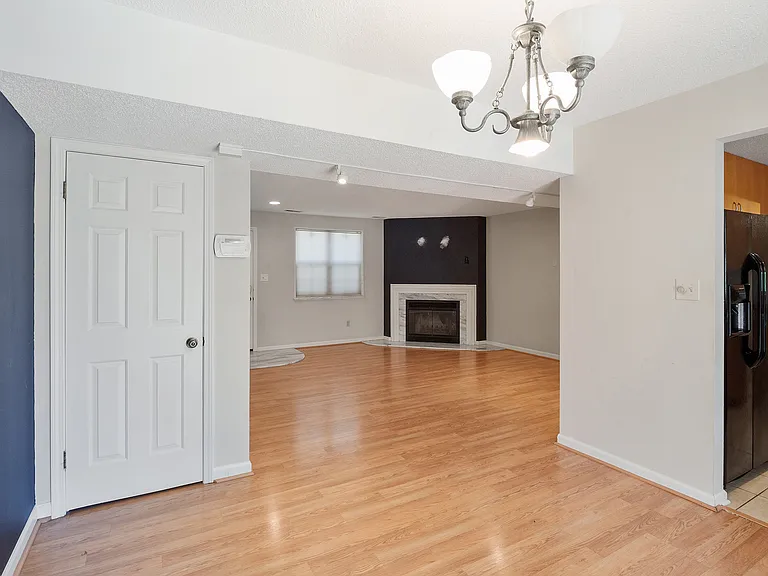 9030 N Swan Cir — Photo 6