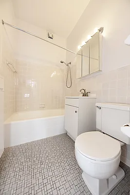 Rented by Buchbinder & Warren | media 11