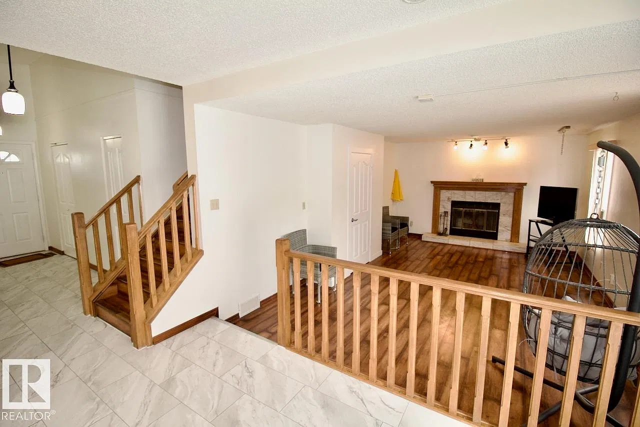 5 bed, 3.5 bath, 2041 sqft, $2,997 — Photo 4